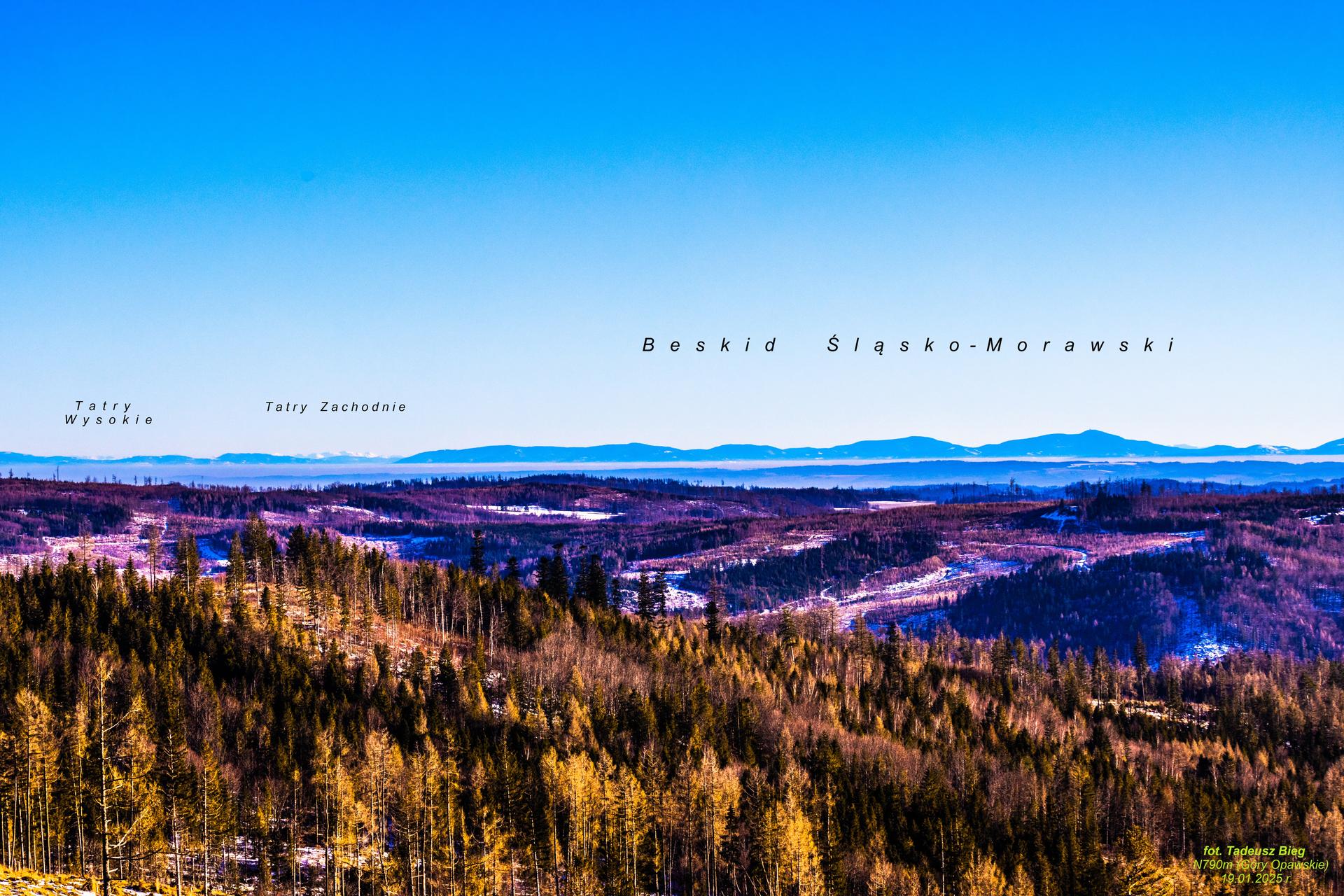 Panorama ze szczytu N790m